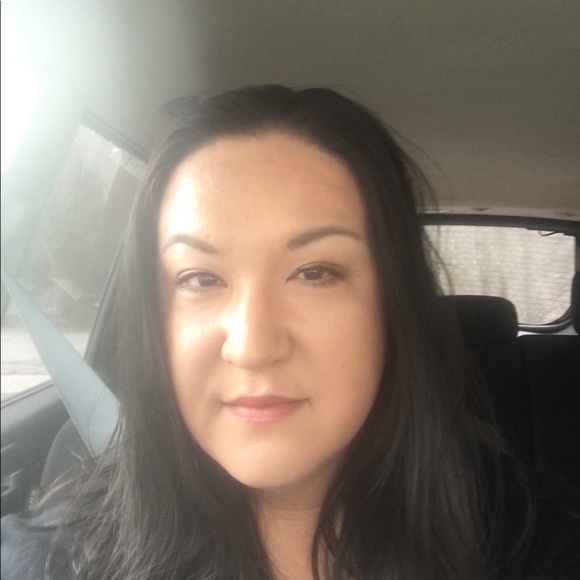 Meet your Posher, Michelle - Picture 2 of 2